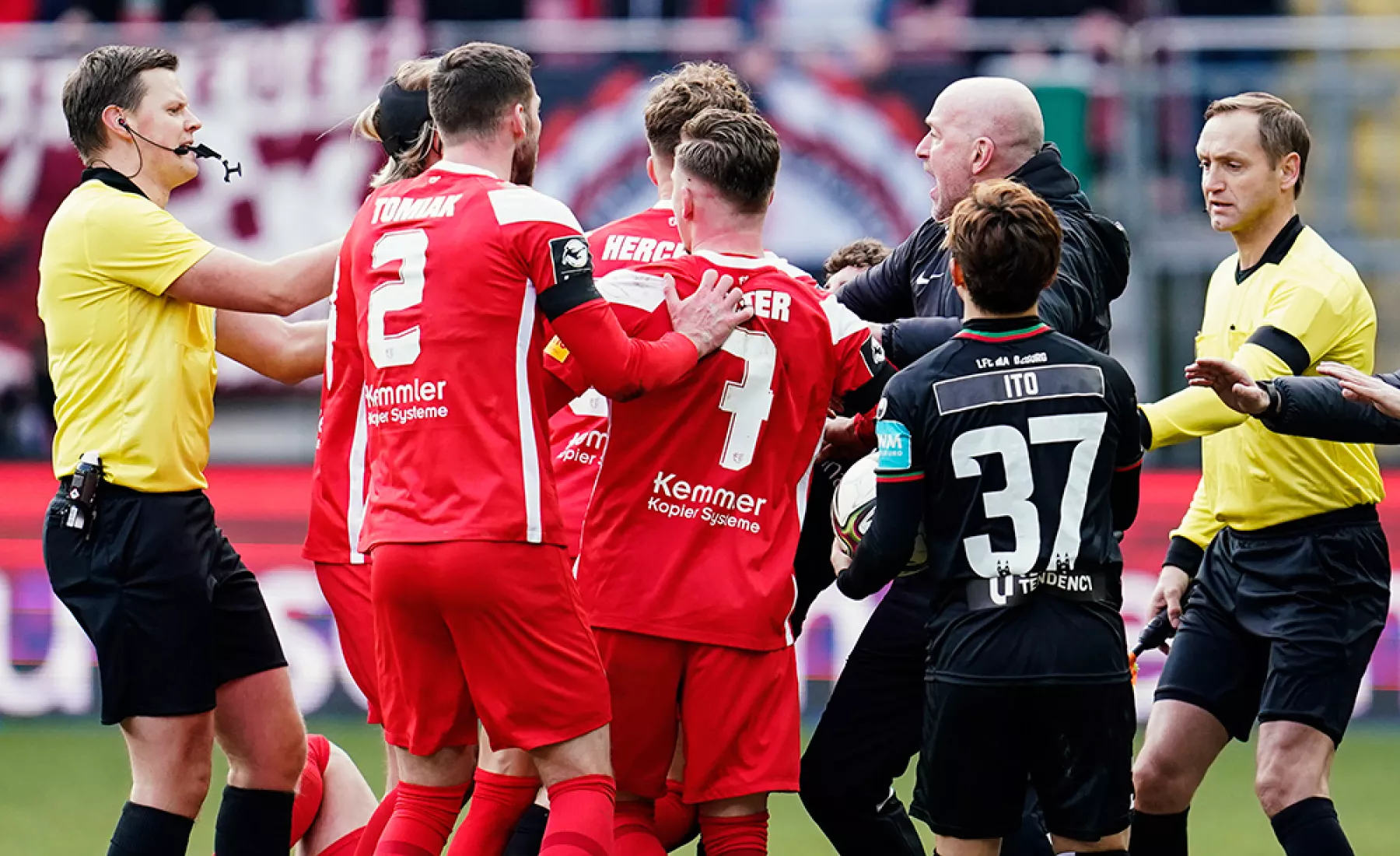 1. FC Magdeburg gegen 1. FC Kaiserslautern