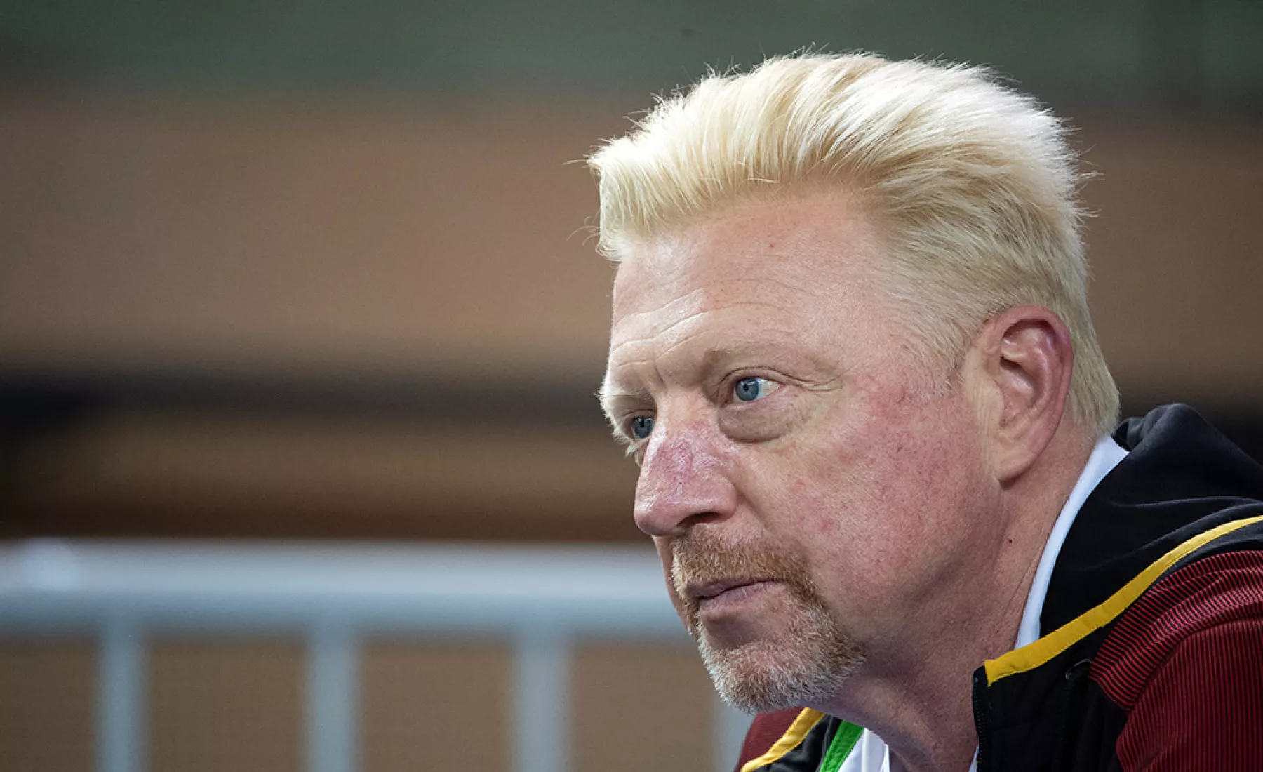 Boris Becker verfolgt die Auslosung für die Spiele gegen Weißrussland
