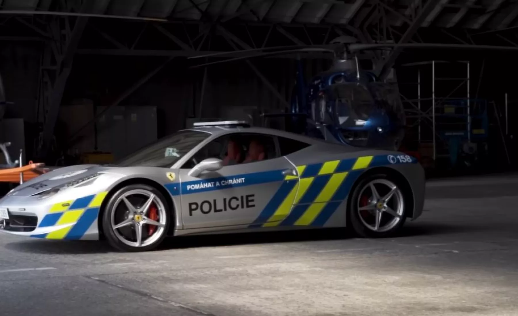 Ferrari der Tschechischen Polizei