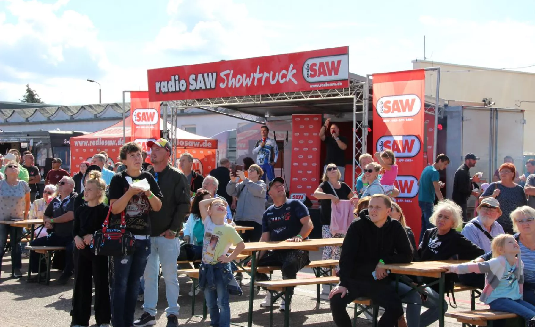 radio SAW Showtruck beim Flugplatzfest in Halle Oppin am 10.09.2022