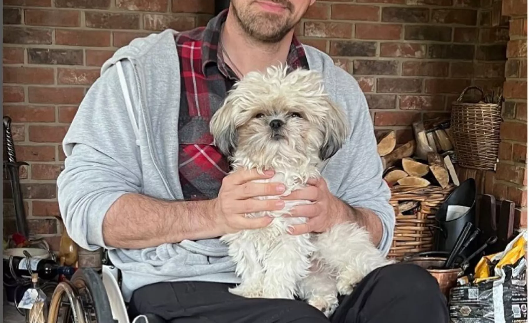 Jonathan Goodwin mit Hund