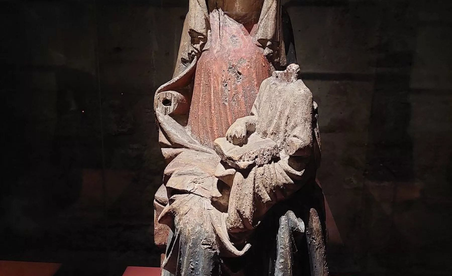 Mittelalterliche Marienfigur