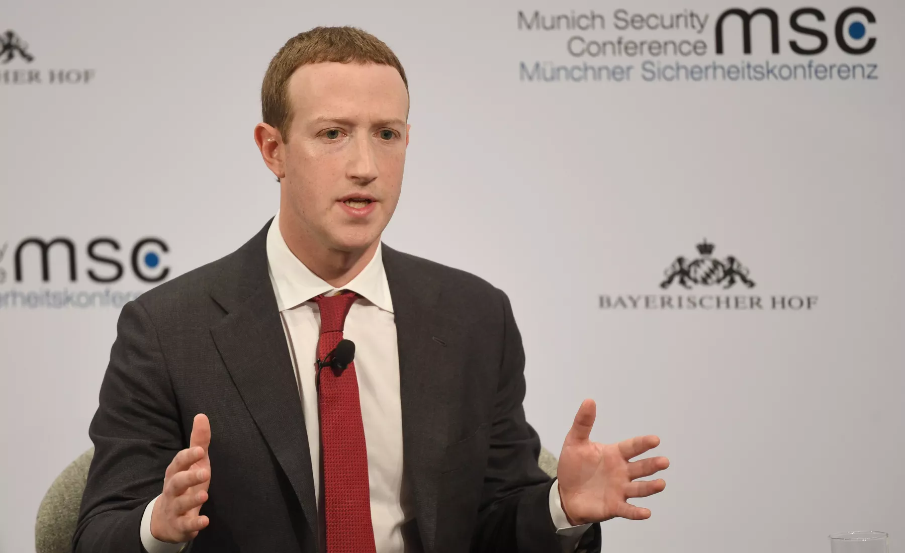 Mark Zuckerberg spricht auf der 56. Münchner Sicherheitskonferenz. 