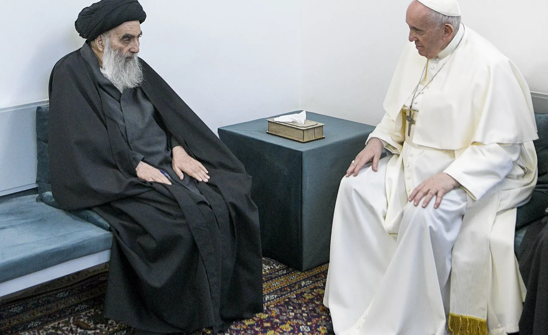 Papst Franziskus und  Großajatollah Ali al-Sistani