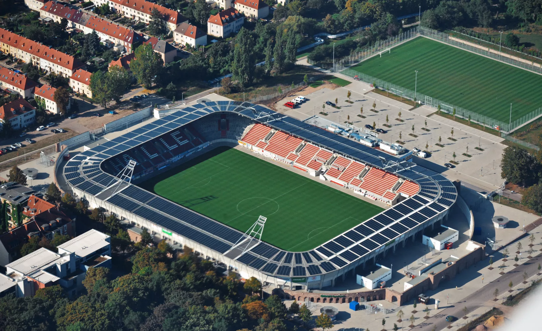 Halle Luftbild HFC-Stadion