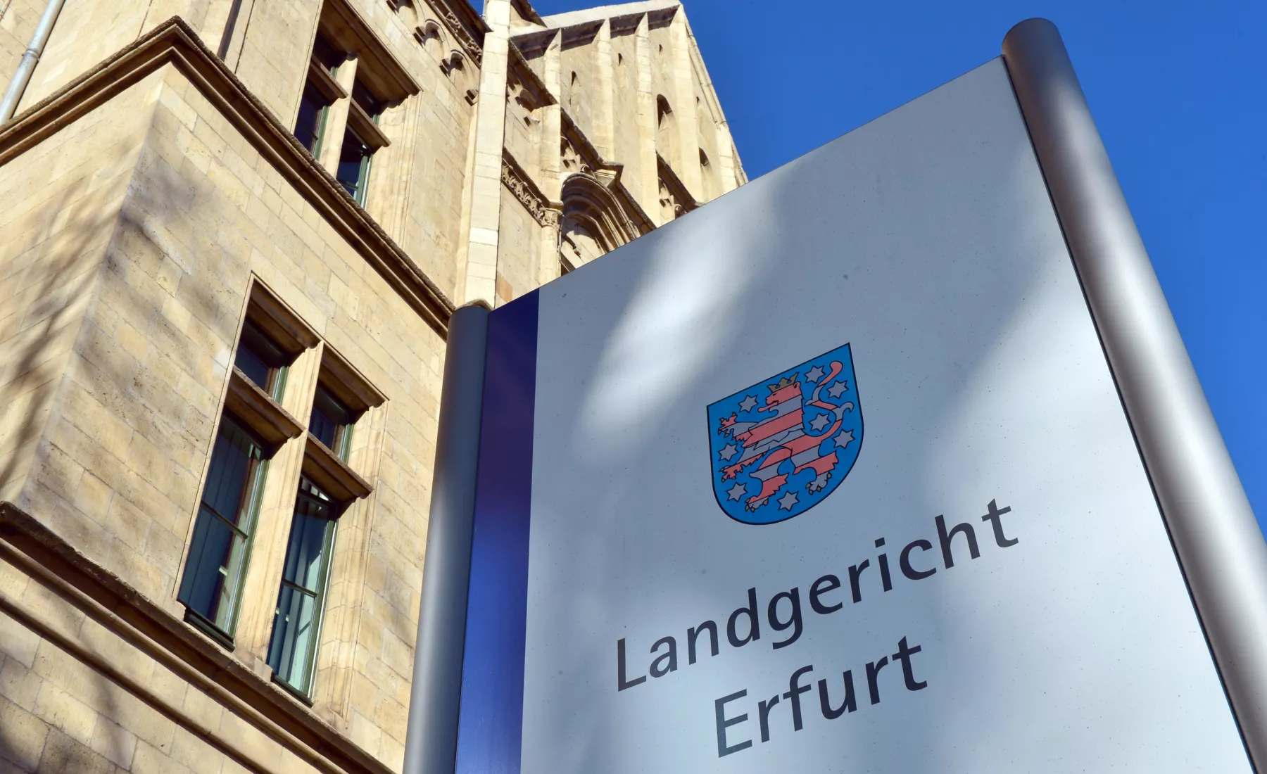 Das Landgericht Erfurt. Zwei Beamte sollen während eines Einsatzes eine Frau vergewaltigt haben. 