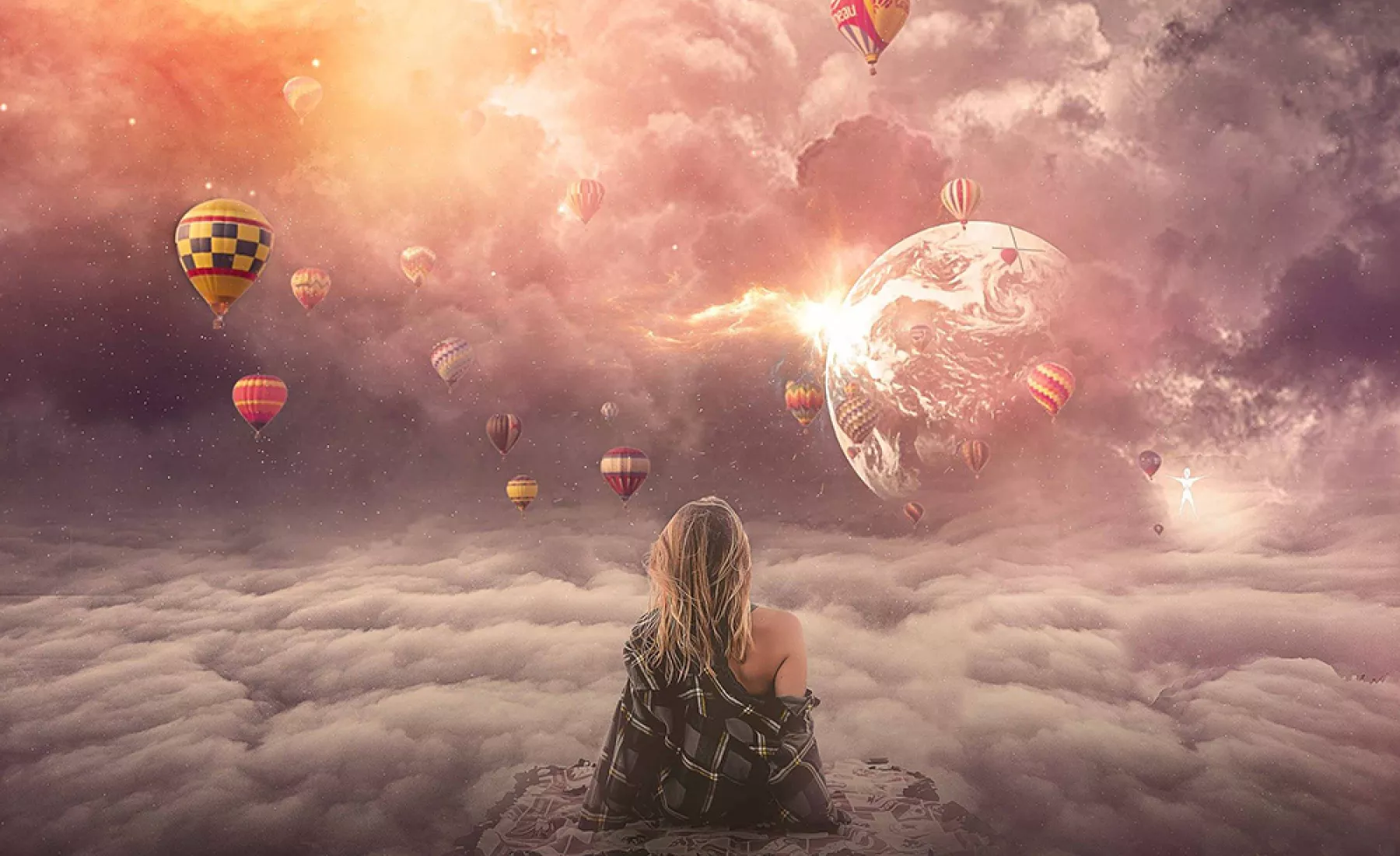 Frau sitzt im Himmel schwebend, Heißluftballons um sie herum, die Erde in der Ferne