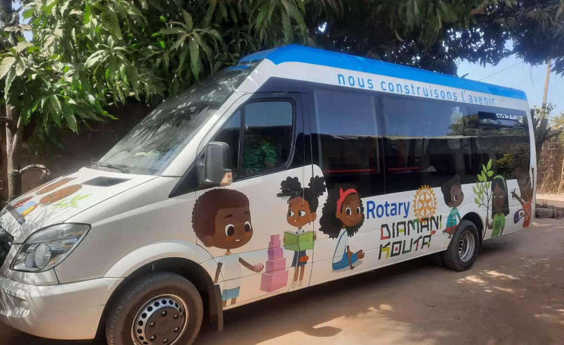 Schulbus für den Senegal