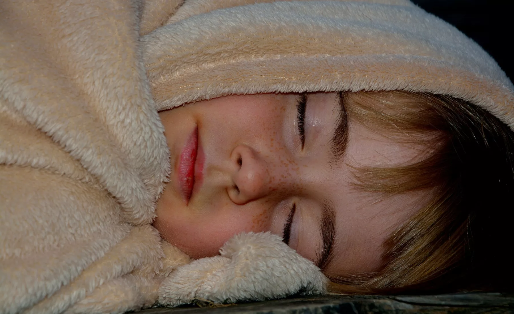 Symbolbild: Schlafendes Kind