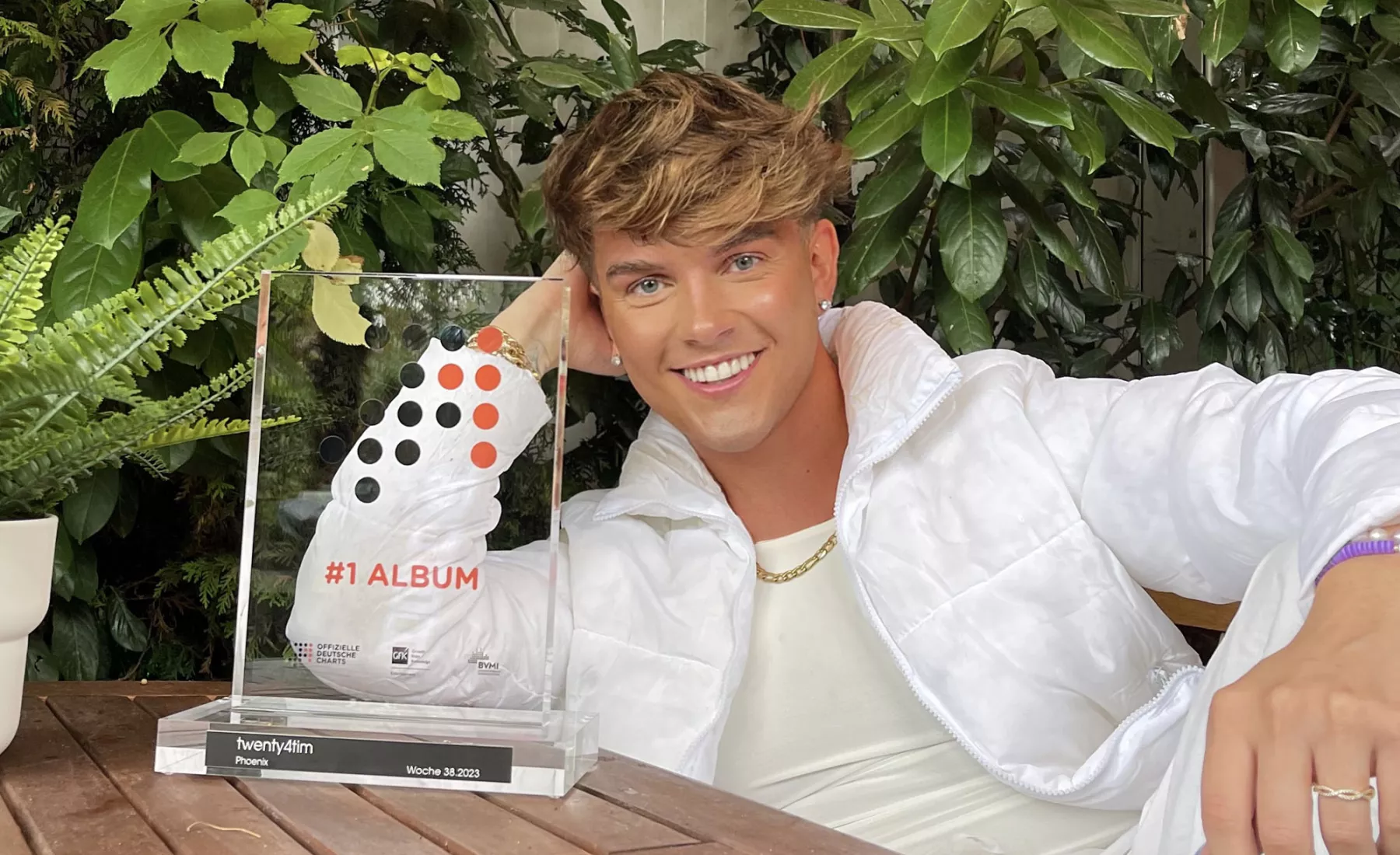 twenty4tim mit dem „Nummer 1 Award“ der Offiziellen Deutschen Charts