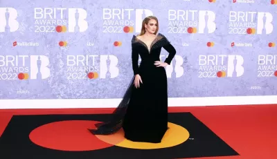 Adele auf den Brit Awards 2022