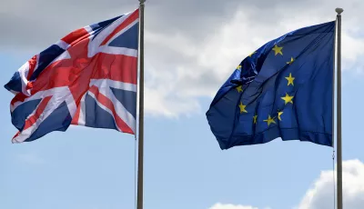 Flaggen von Großbritannien und der Europäischen Union