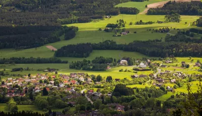 Beispielbild: Dorf in Böhmen/Tschechien