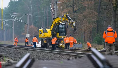 Bauarbeiten an Bahnstrecke bei Leiferde