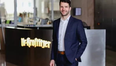 Ab 1. Mai 2023 übernimmt Marketingleiter Sven-Matti Kamann in Doppelfunktion die Nachfolge als Geschäftsführer der Krostitzer Brauerei.
