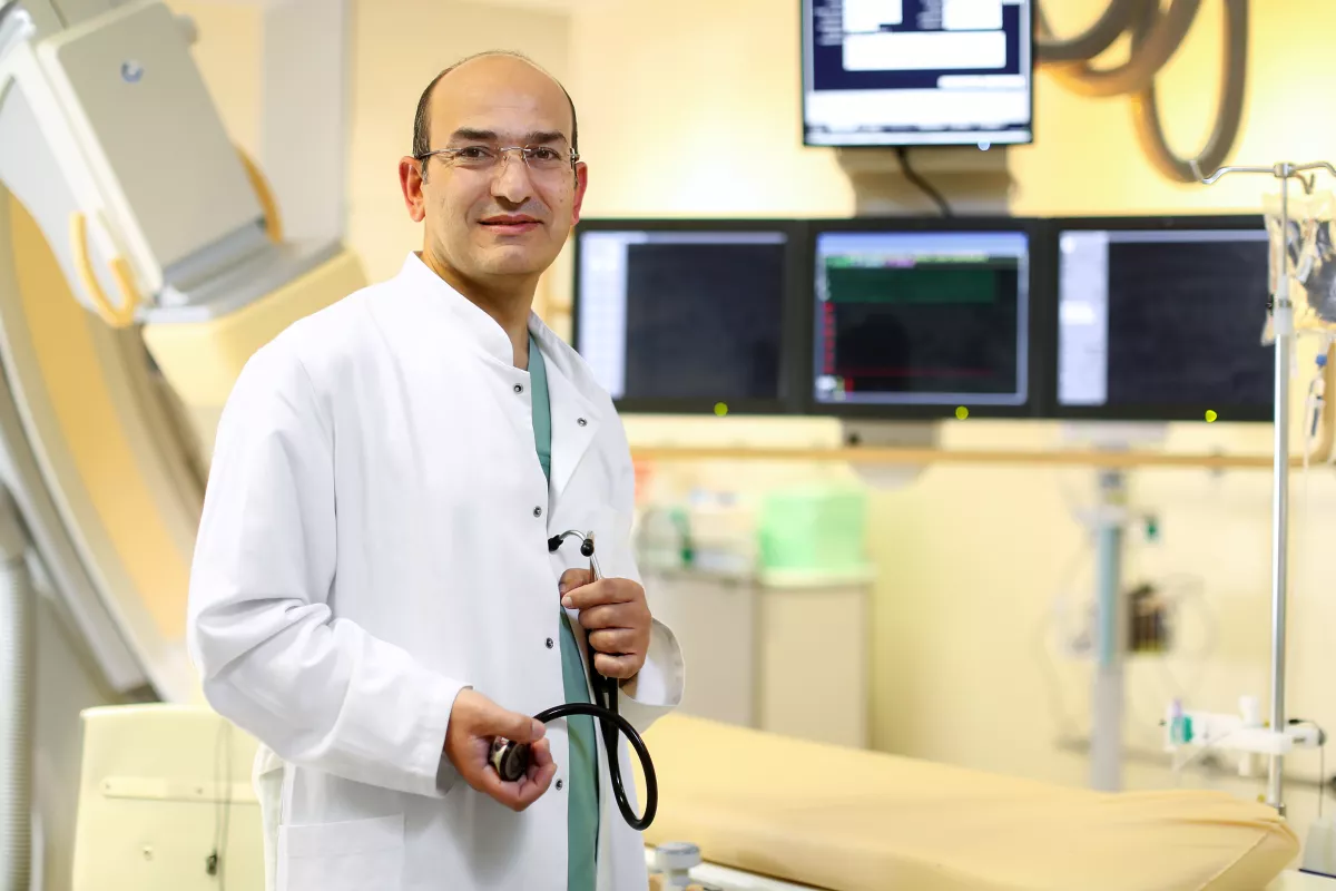 Dr. Ali Ghanem