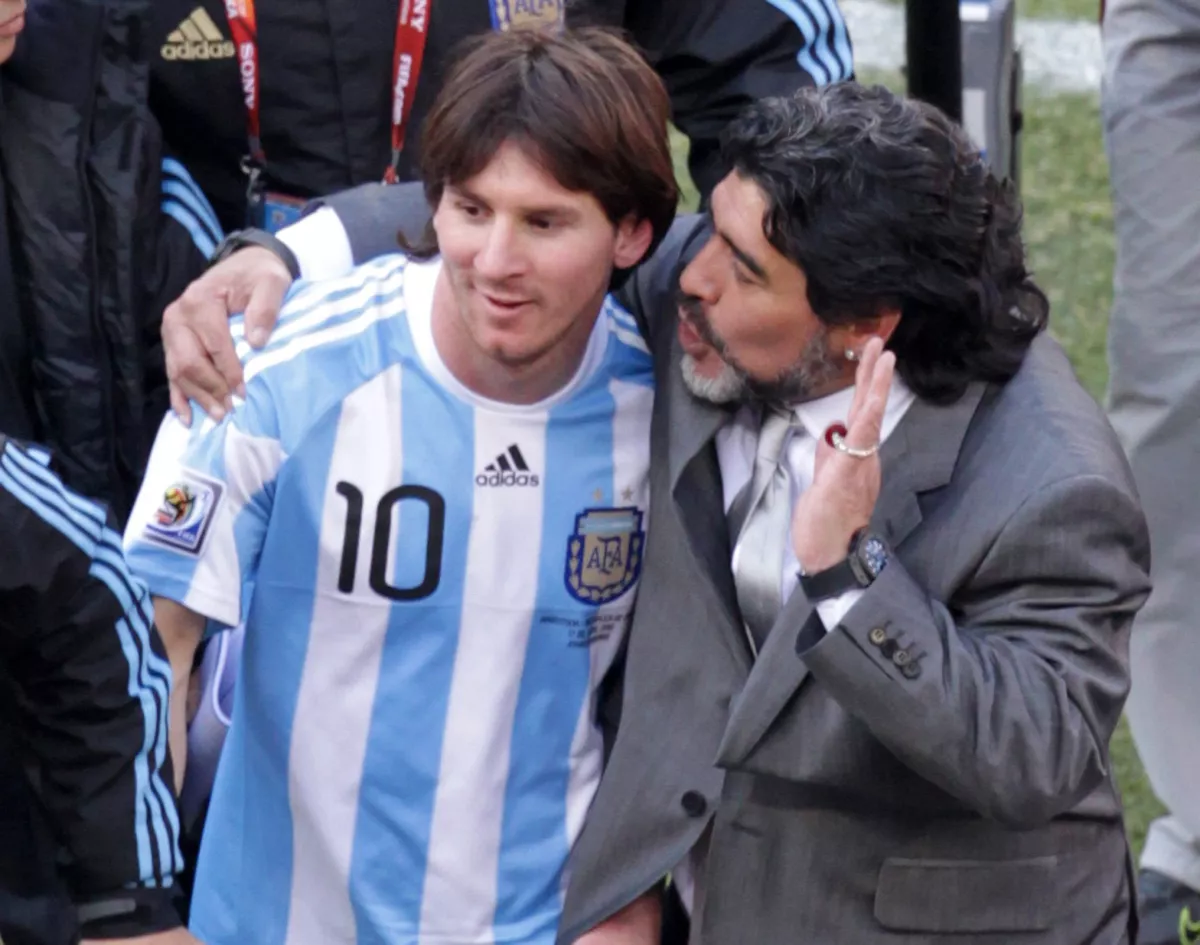 Diego Maradona und Lionel Messi