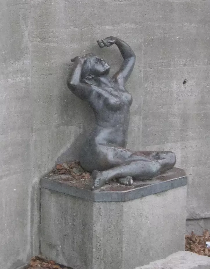 Skulptur "Erwachen" in Aschersleben