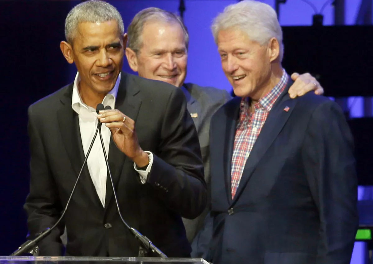 Die ehemaligen US-Präsidenten Barack Obama, George W. Bush und Bill Clinton