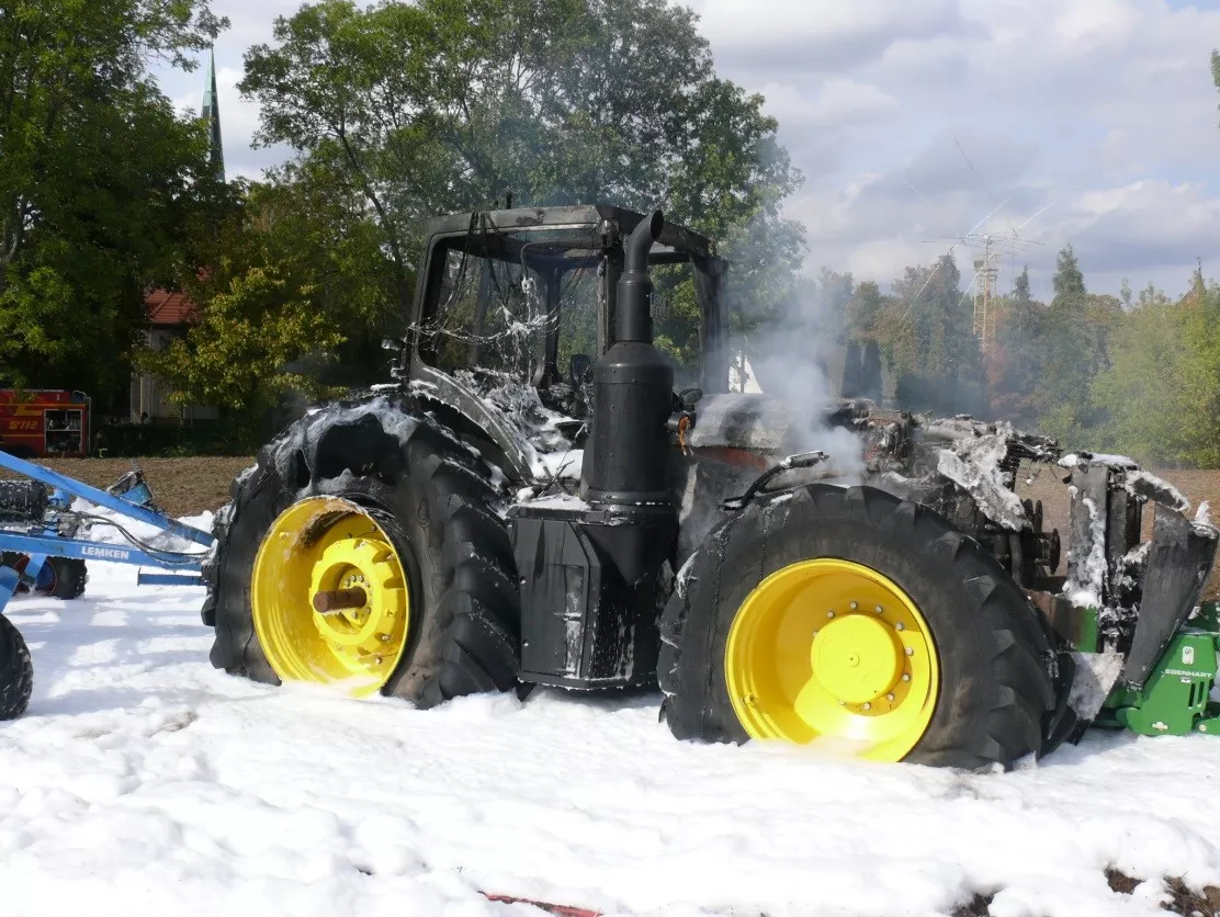 Traktor in Biendorf abgebrannt
